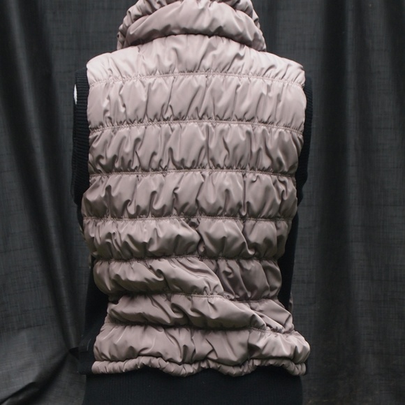 Calvin Klein, Grey/Black Vest - Picture 5 of 13